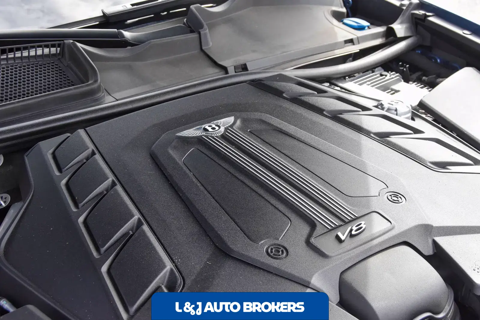 2023 Bentley Bentayga Azure V8