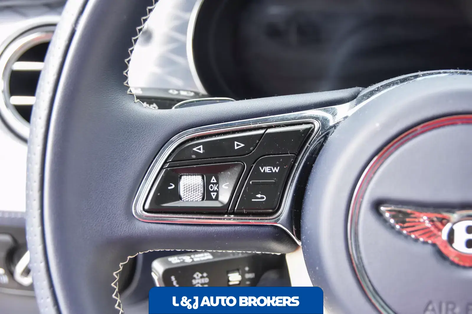 2023 Bentley Bentayga Azure V8