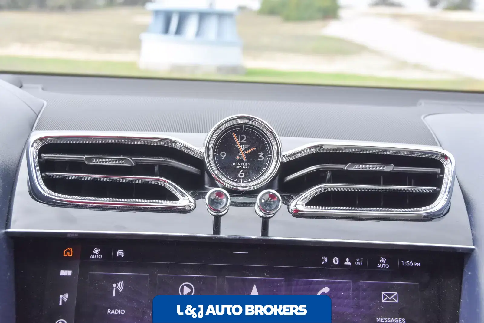2023 Bentley Bentayga Azure V8