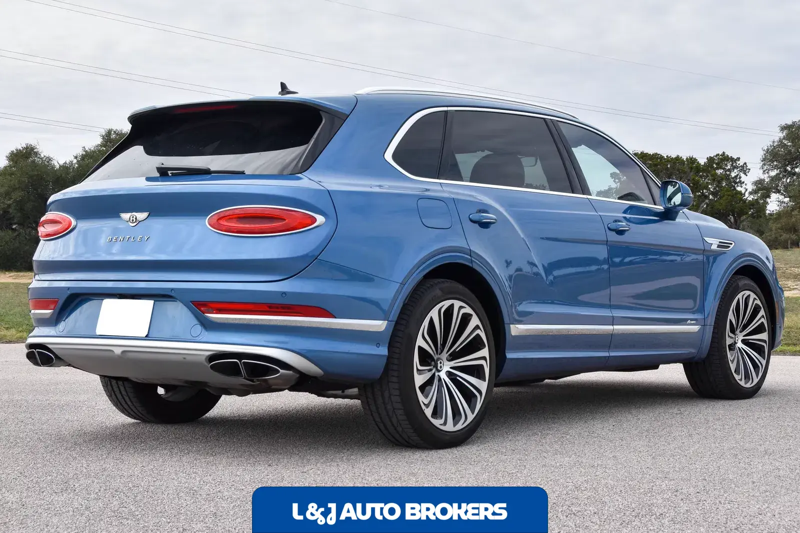 2023 Bentley Bentayga Azure V8