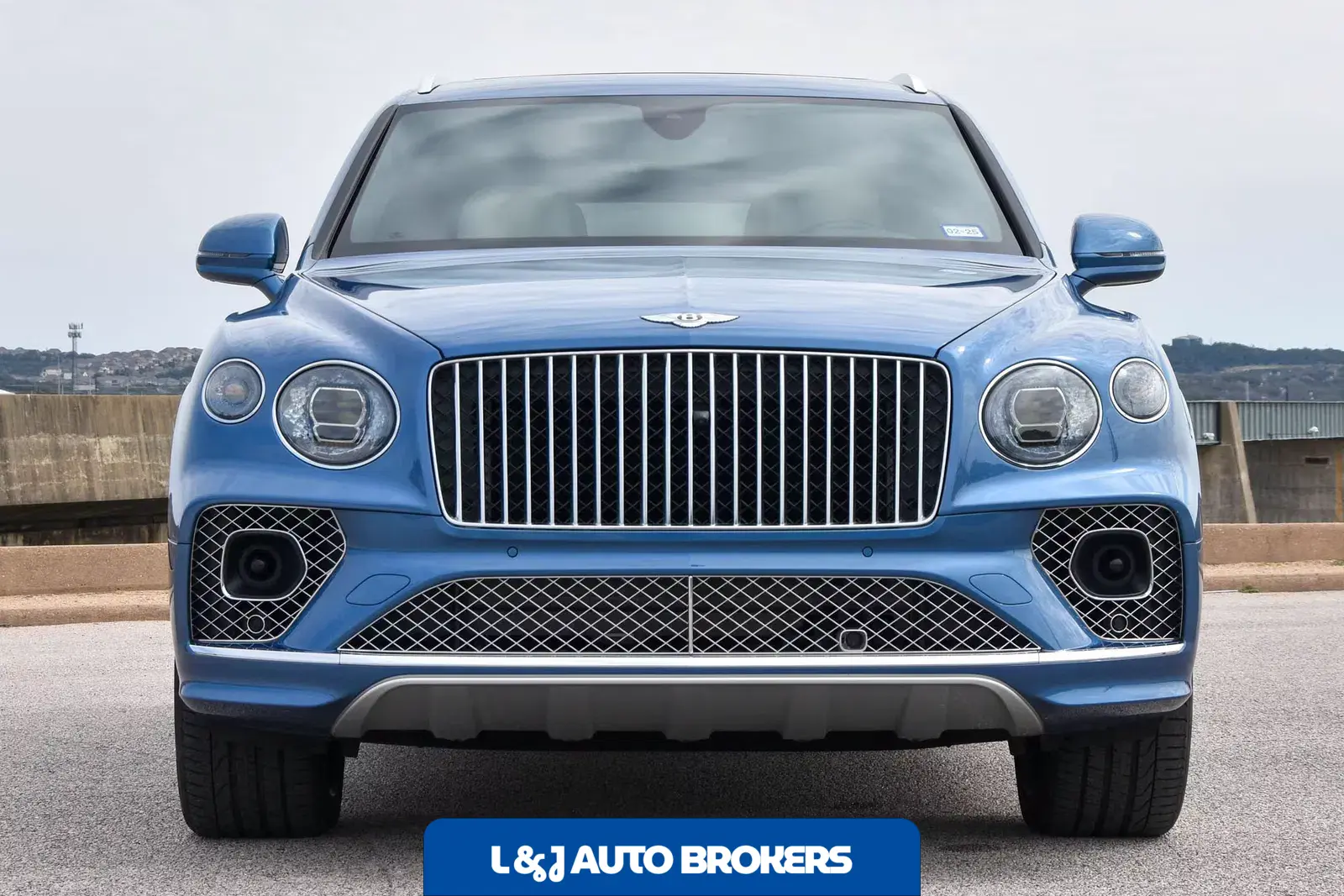 2023 Bentley Bentayga Azure V8