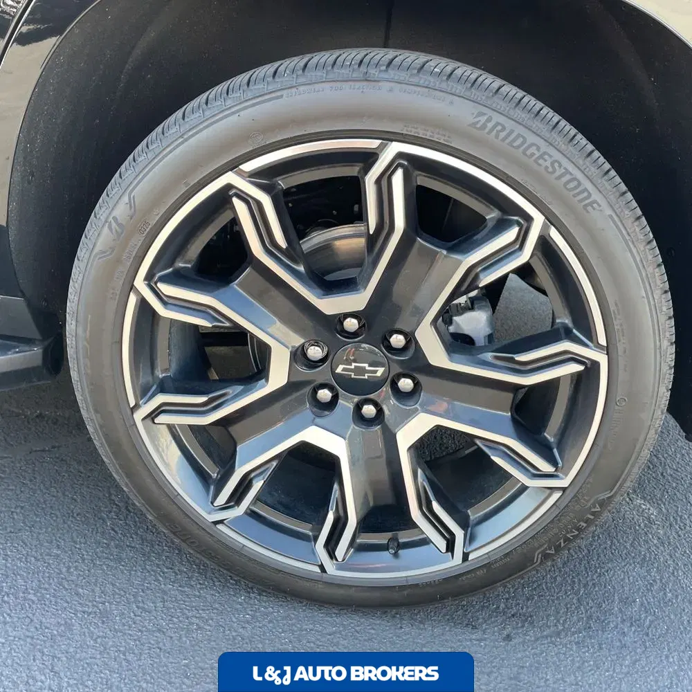 2025 Chevrolet Tahoe RST