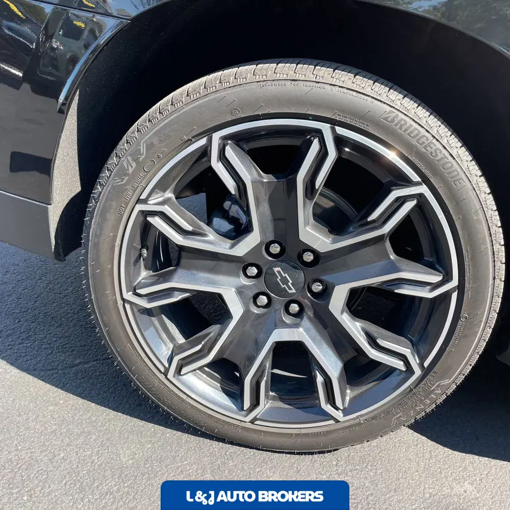 2025 Chevrolet Tahoe RST