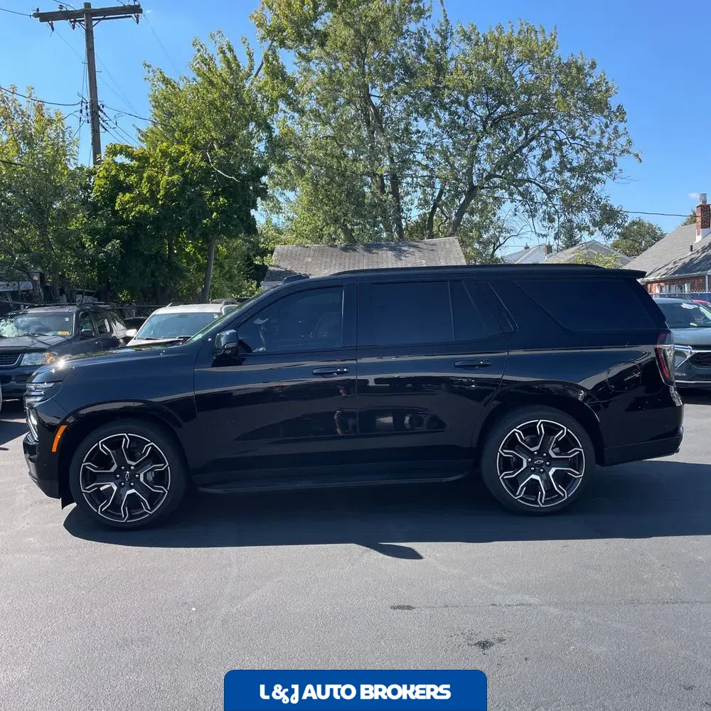 2025 Chevrolet Tahoe RST
