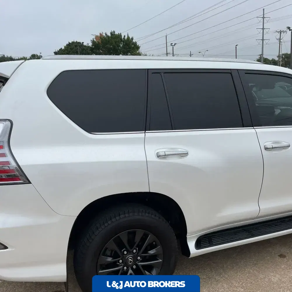 2023 Lexus GX 460 Base