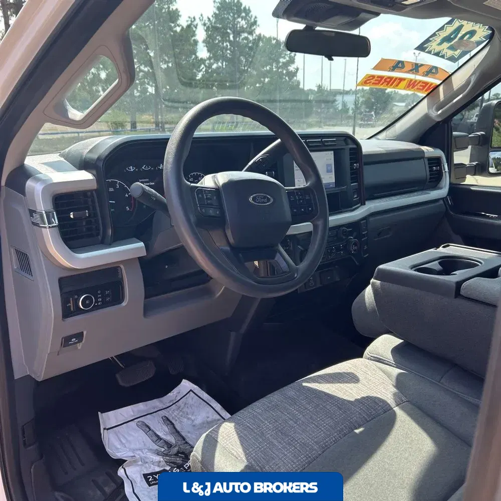 2024 Ford F-250 Super Duty XLT