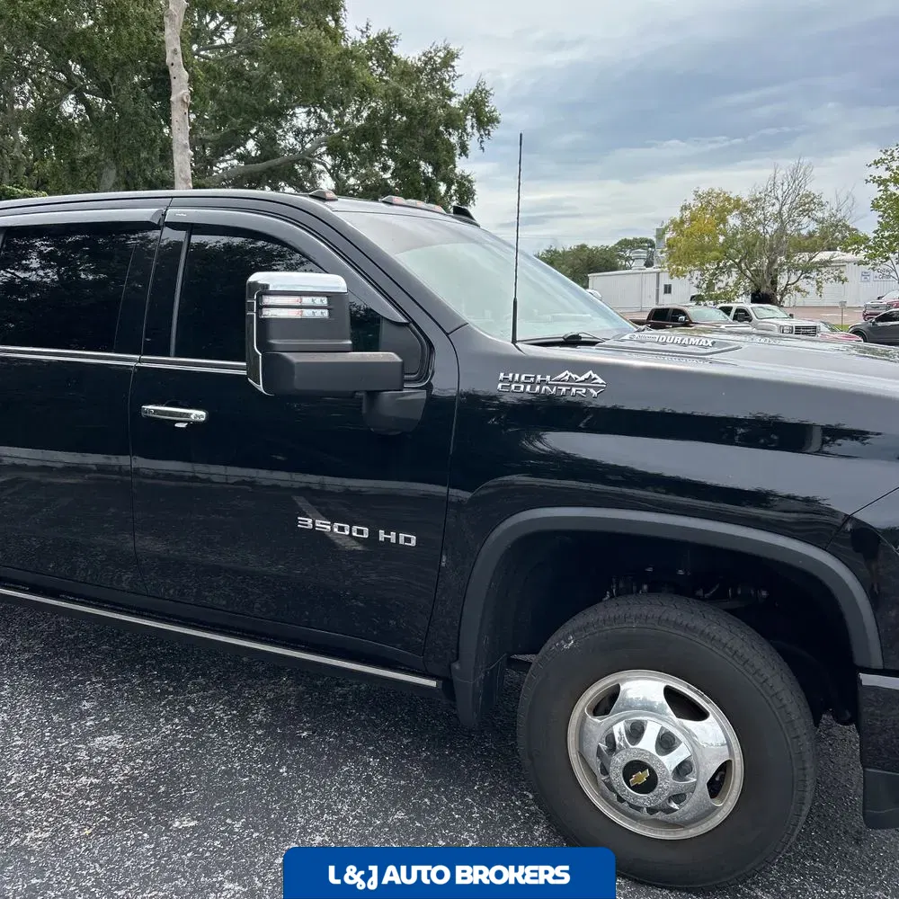 2022 Chevrolet Silverado 3500HD High Country