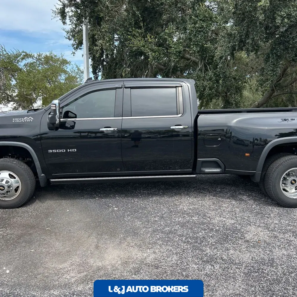 2022 Chevrolet Silverado 3500HD High Country