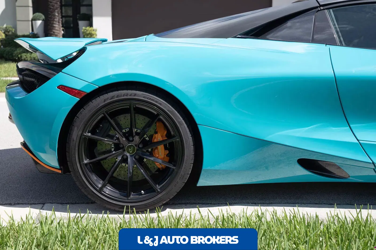 2022 McLaren 720S Spider