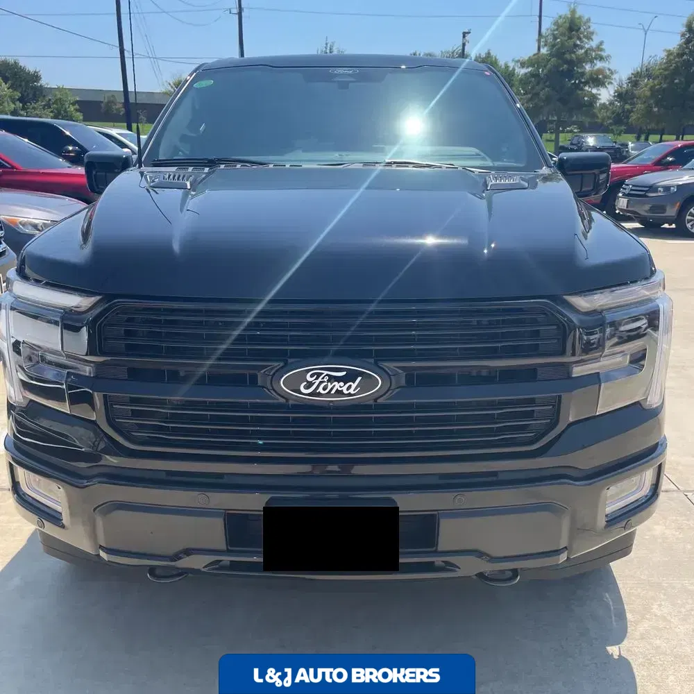 2025 Ford F-150 Platinum