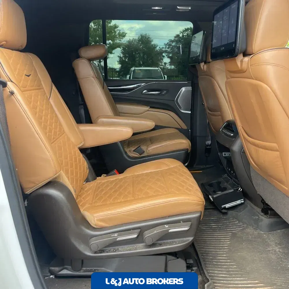 2021 Cadillac Escalade ESV Sport