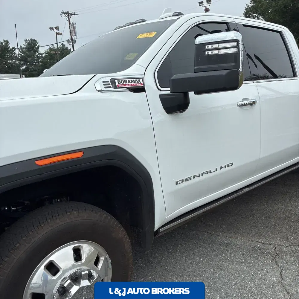 2025 GMC Sierra 3500HD Denali