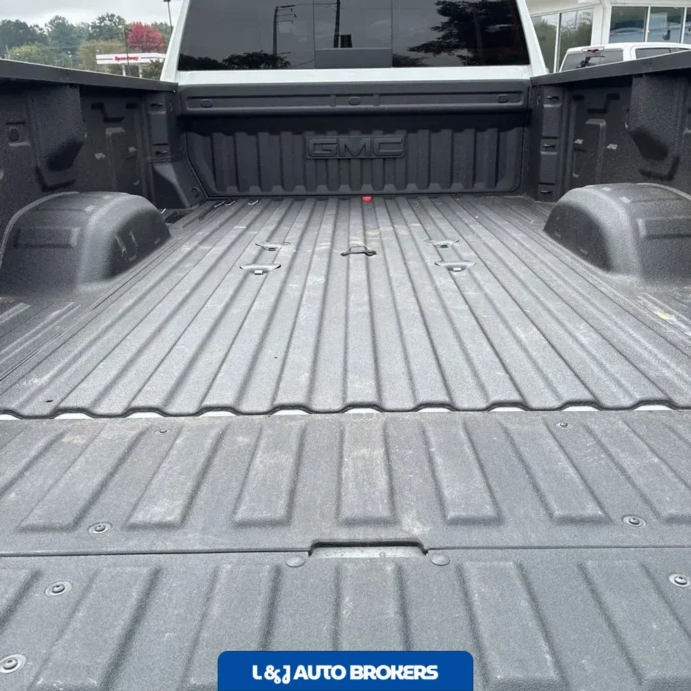2025 GMC Sierra 3500HD Denali