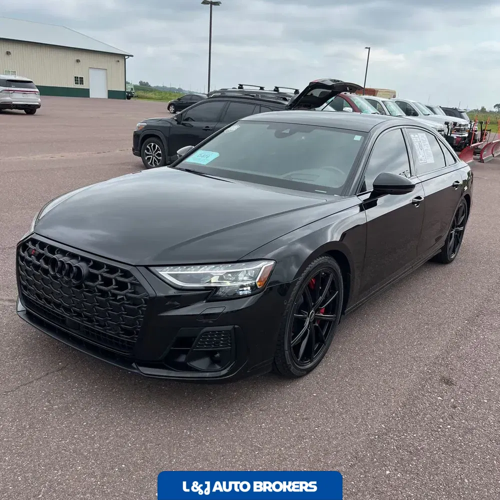 2022 Audi S8 4.0T quattro