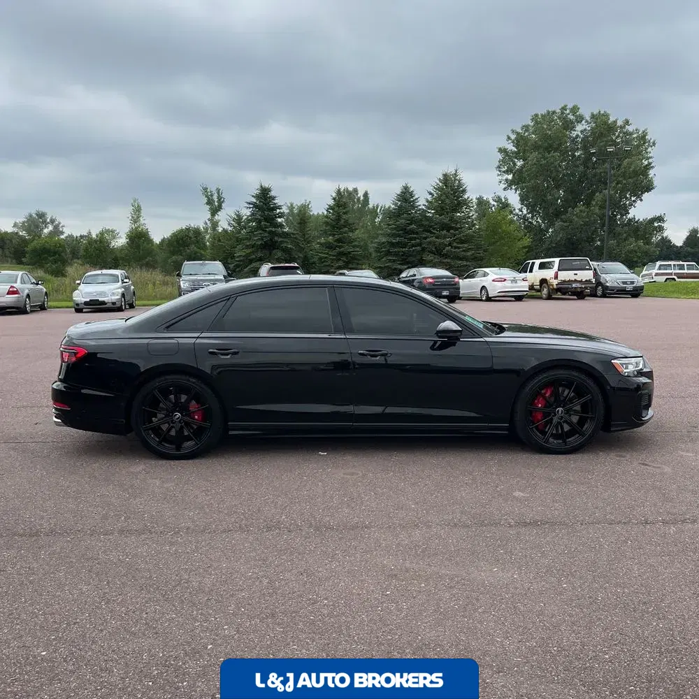 2022 Audi S8 4.0T quattro