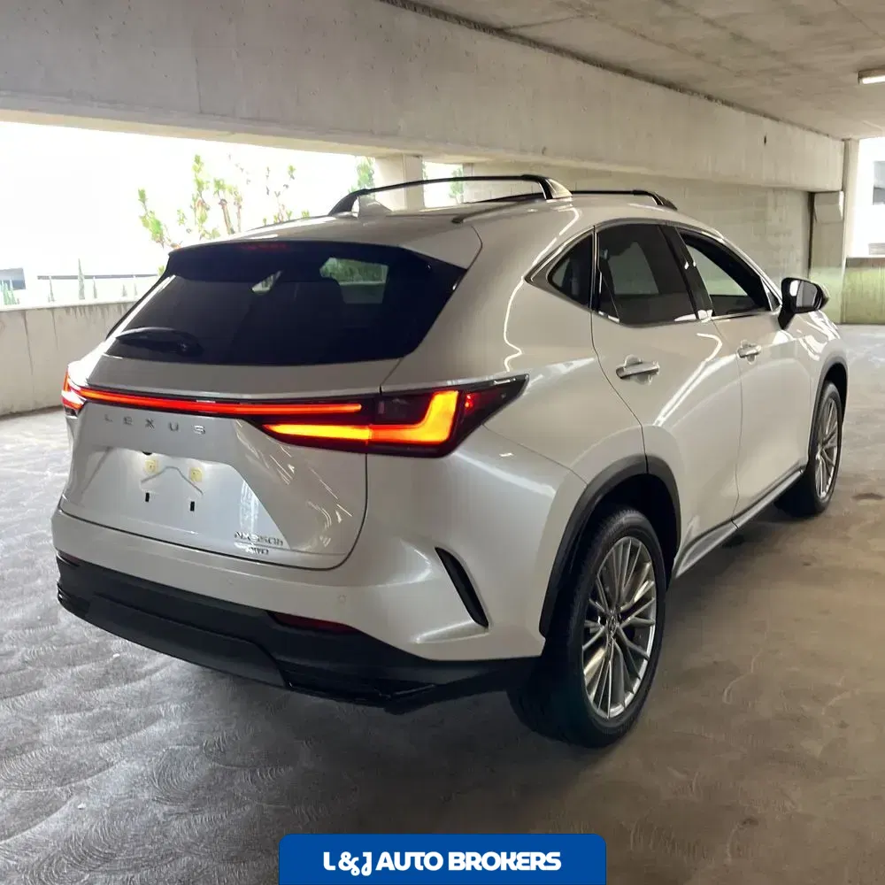 2023 Lexus NX 350h Luxury