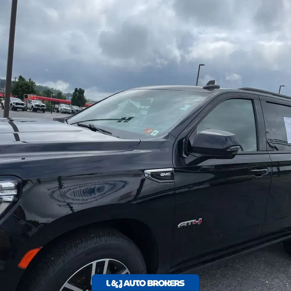 2023 GMC Yukon AT4