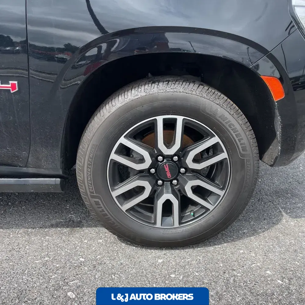 2023 GMC Yukon AT4