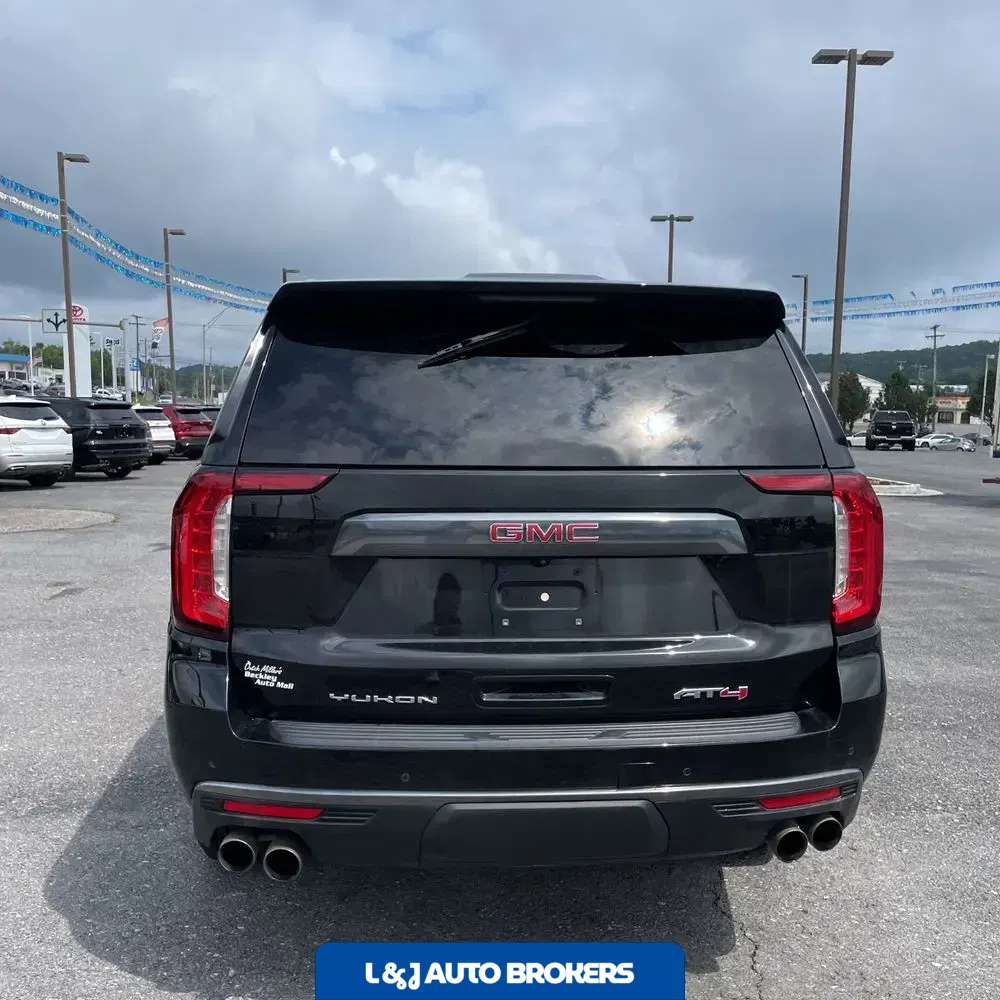 2023 GMC Yukon AT4