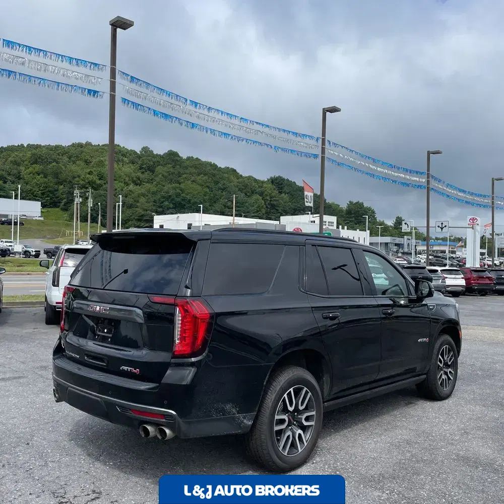 2023 GMC Yukon AT4