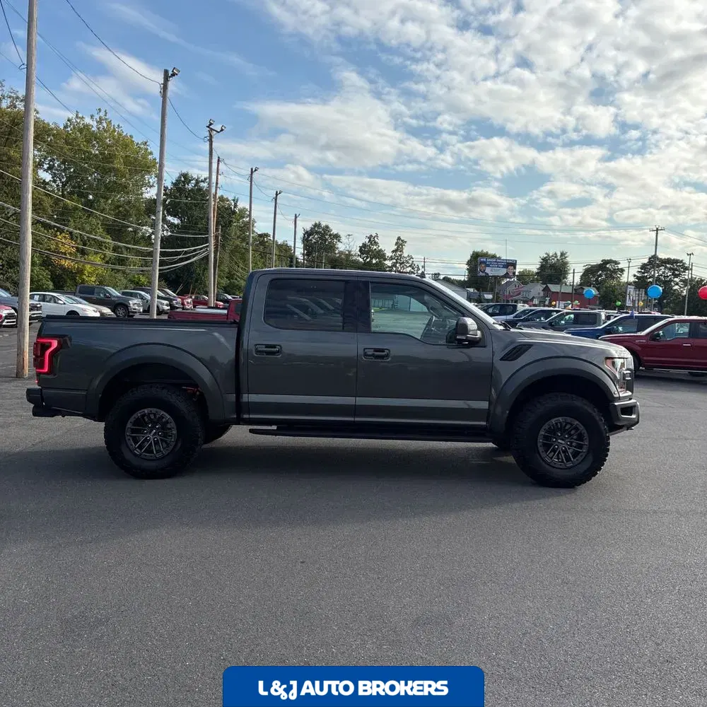 2020 Ford F-150 Raptor