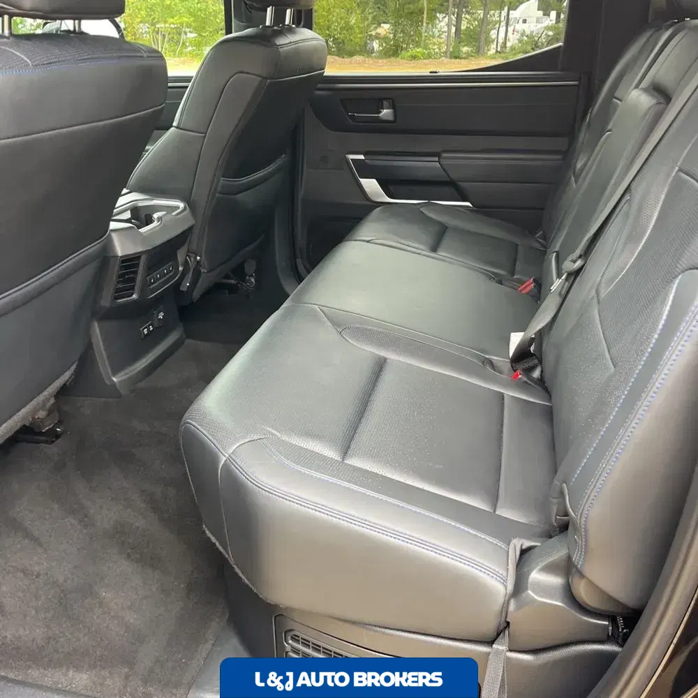 2023 Toyota Tundra Platinum HV