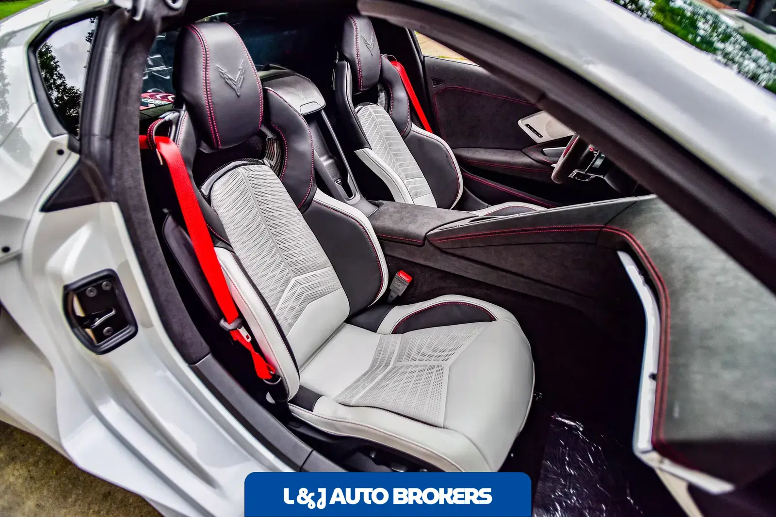2023 Chevrolet Corvette Stingray Coupe 3LT Z51 70th Anniversary Edition