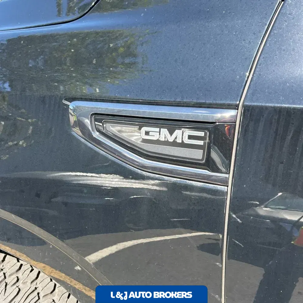 2023 GMC Yukon Denali Ultimate