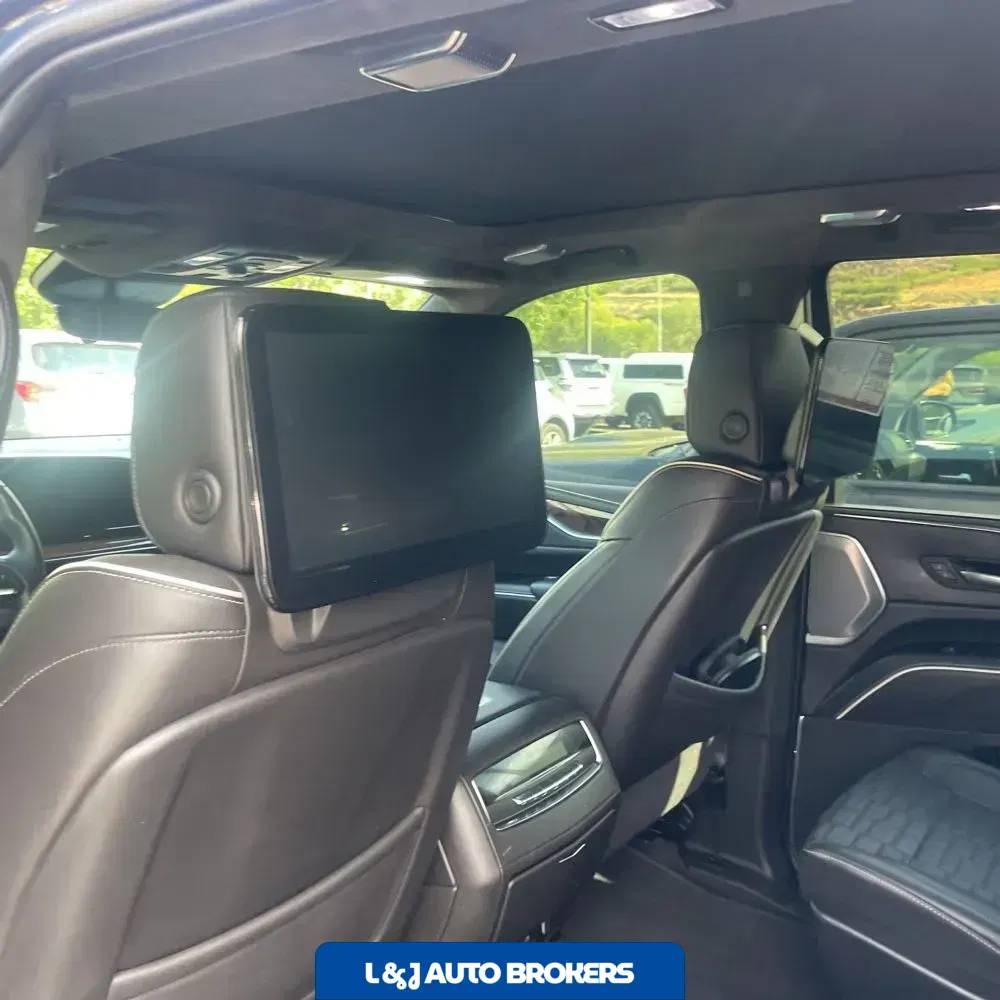 2022 Cadillac Escalade Sport Platinum