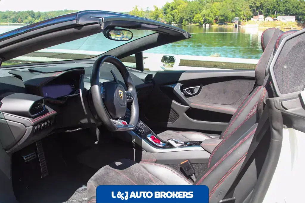 2017 Lamborghini Huracan LP 580-2 Spyder