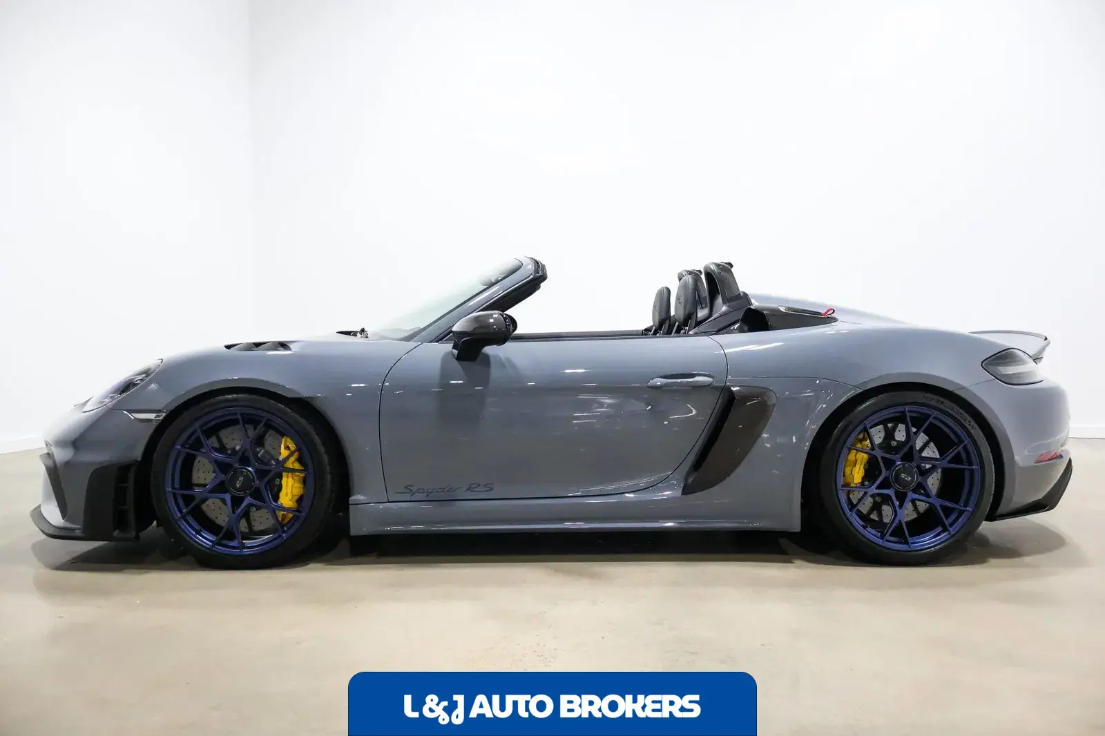 2024 Porsche 718 Spyder RS Weissach