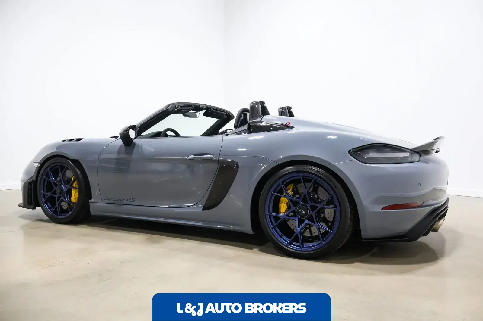 2024 Porsche 718 Spyder RS Weissach
