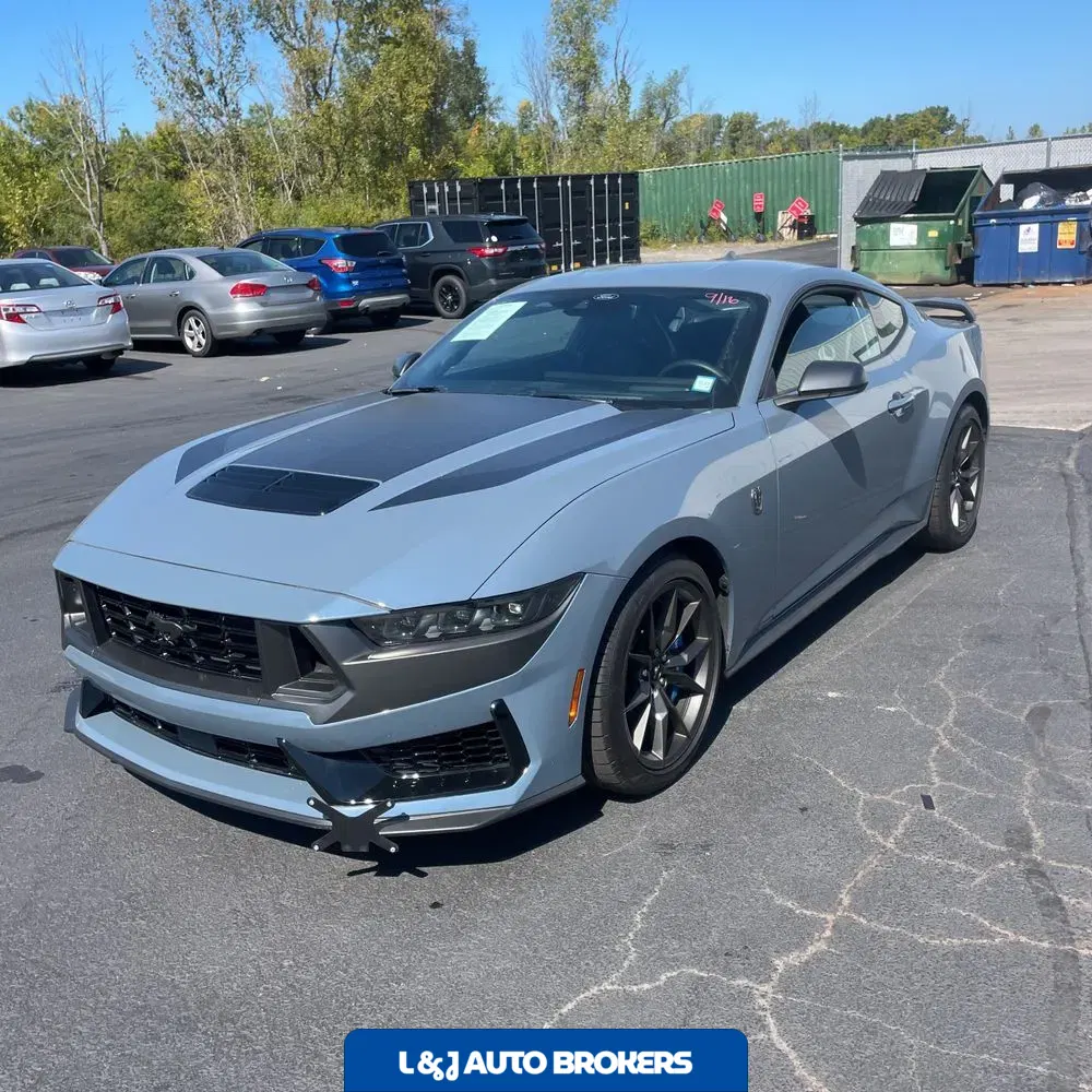 2024 Ford Mustang Dark Horse
