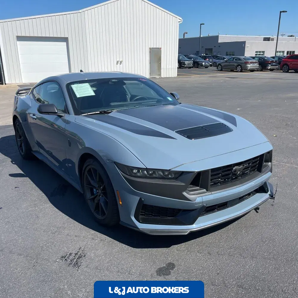 2024 Ford Mustang Dark Horse