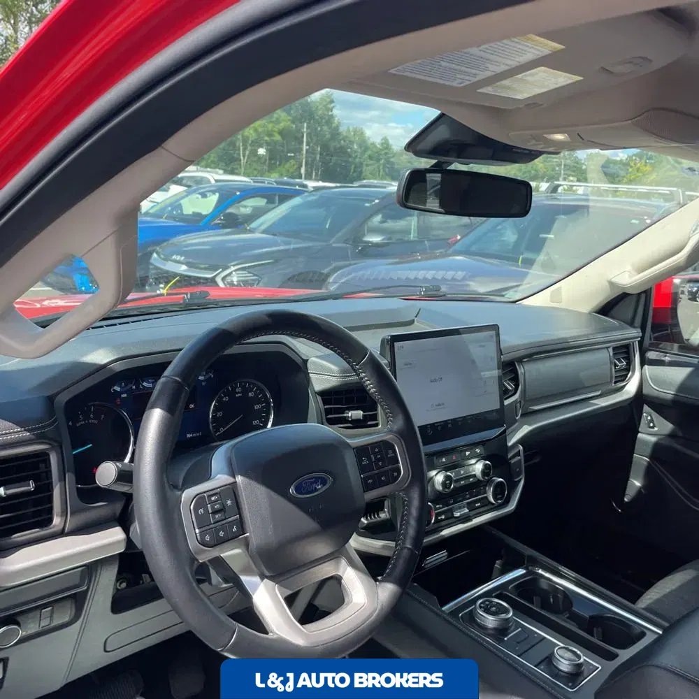 2024 Ford Expedition XLT