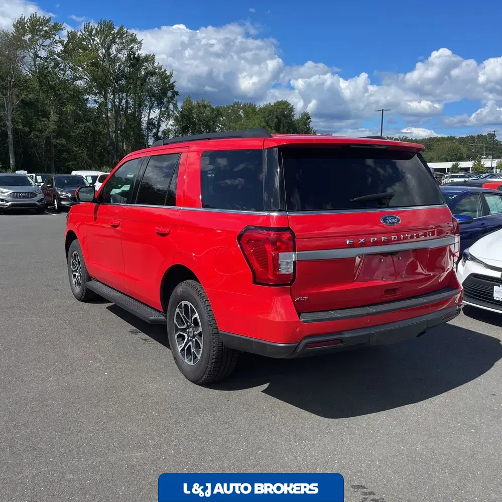 2024 Ford Expedition XLT