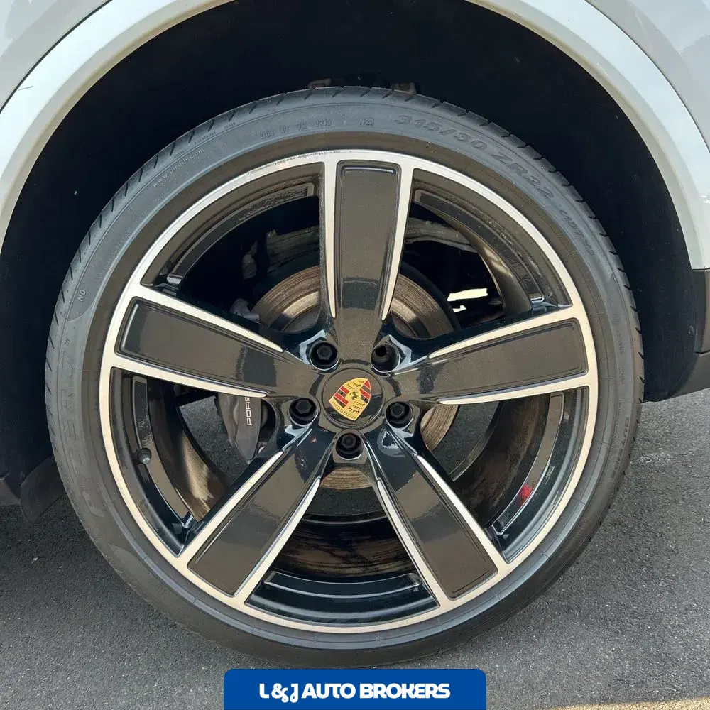 2022 Porsche Cayenne Coupe