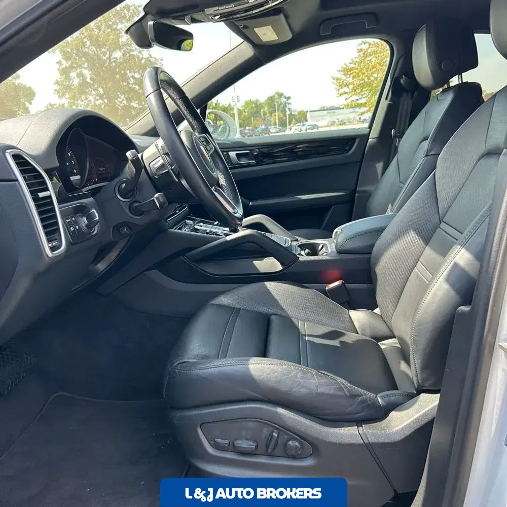 2022 Porsche Cayenne Coupe