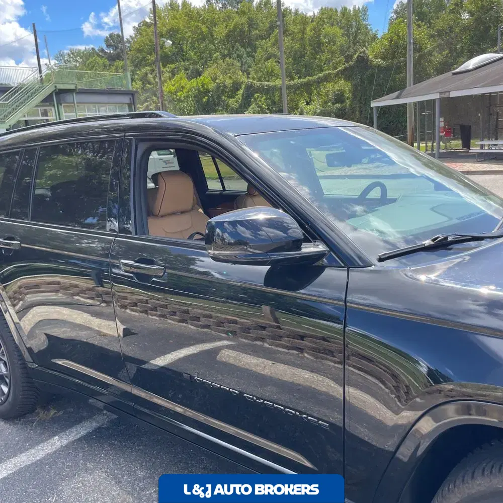 2023 Jeep Grand Cherokee L Summit Reserve