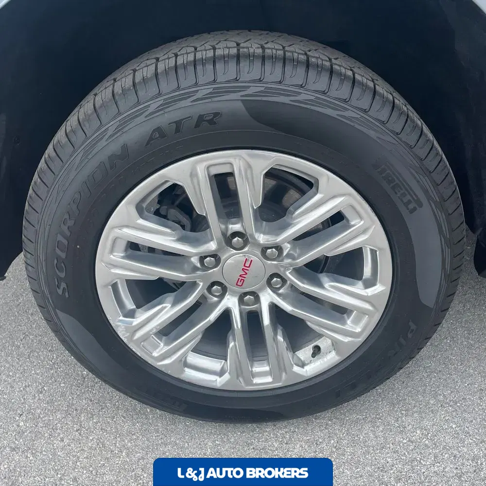 2022 GMC Yukon XL SLT