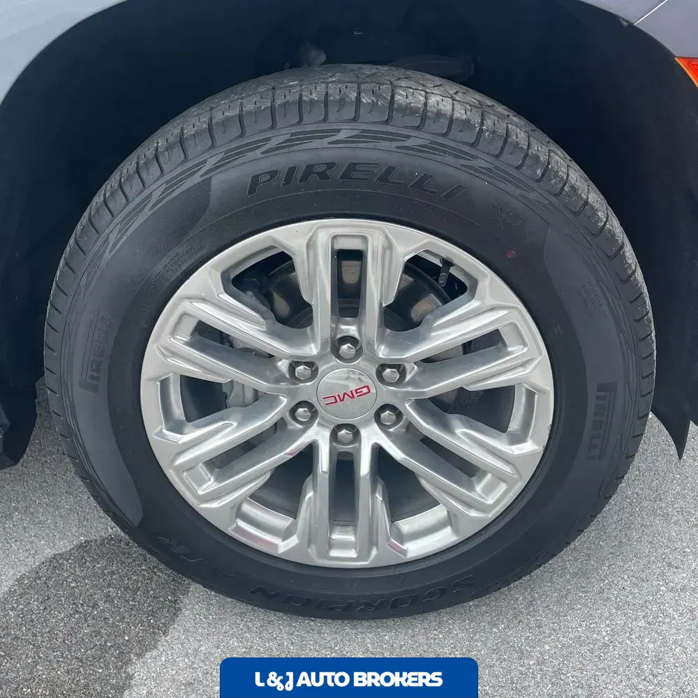 2022 GMC Yukon XL SLT