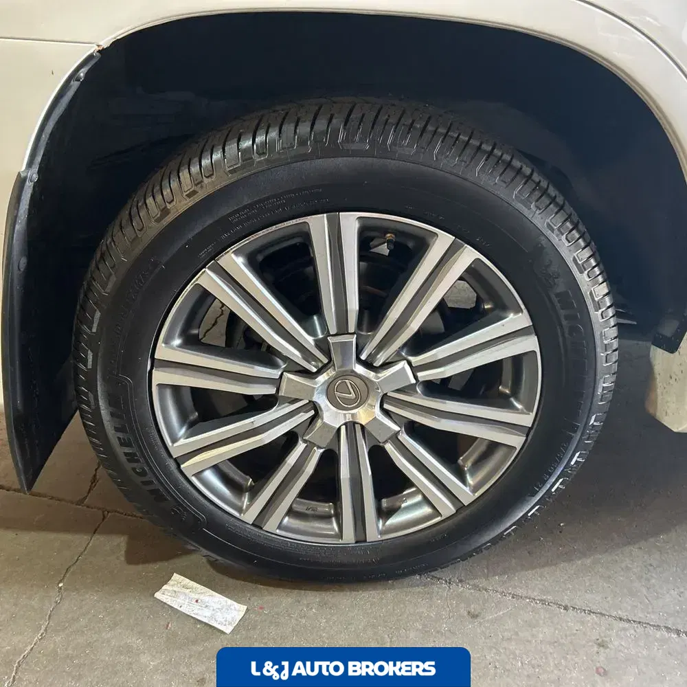 2017 Lexus LX 570 Base