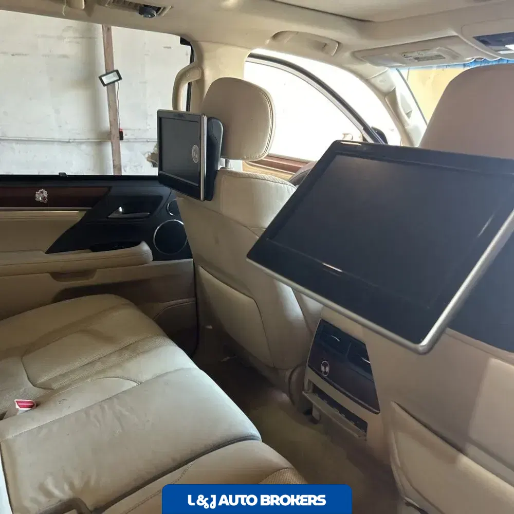 2017 Lexus LX 570 Base