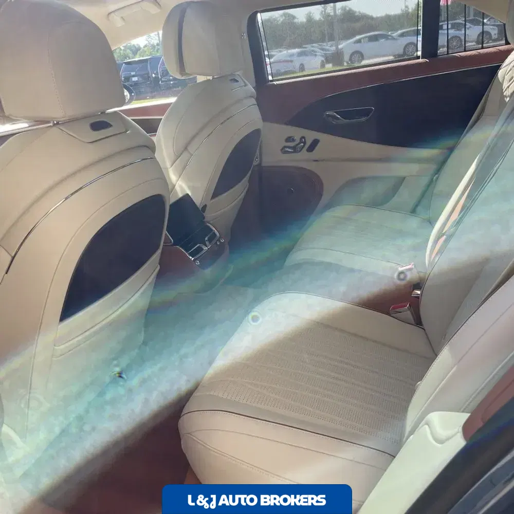 2022 Bentley Flying Spur Base
