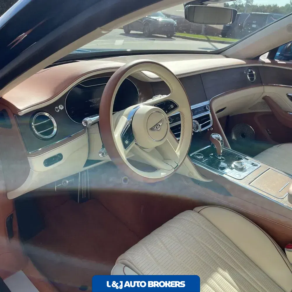 2022 Bentley Flying Spur Base