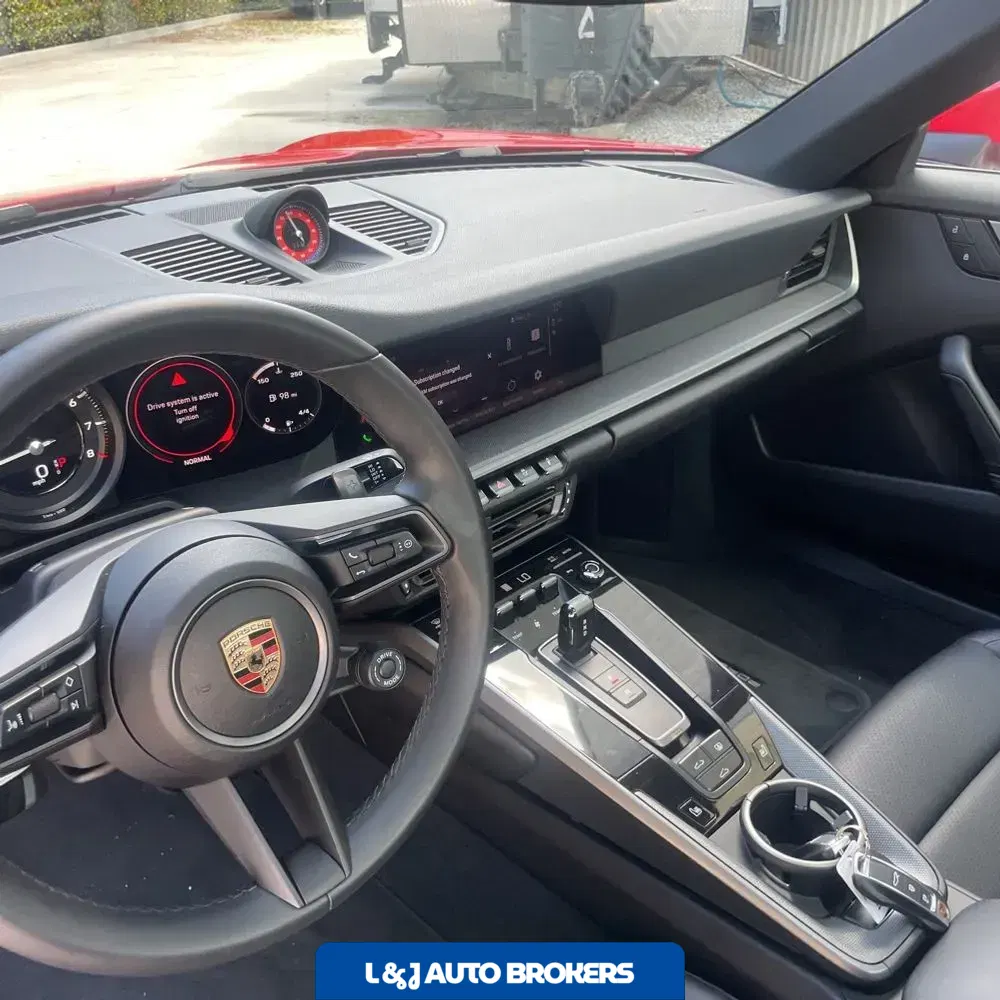 2024 Porsche 911 Carrera