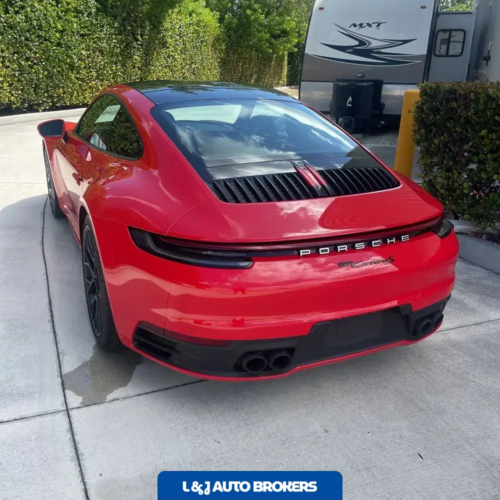 2024 Porsche 911 Carrera