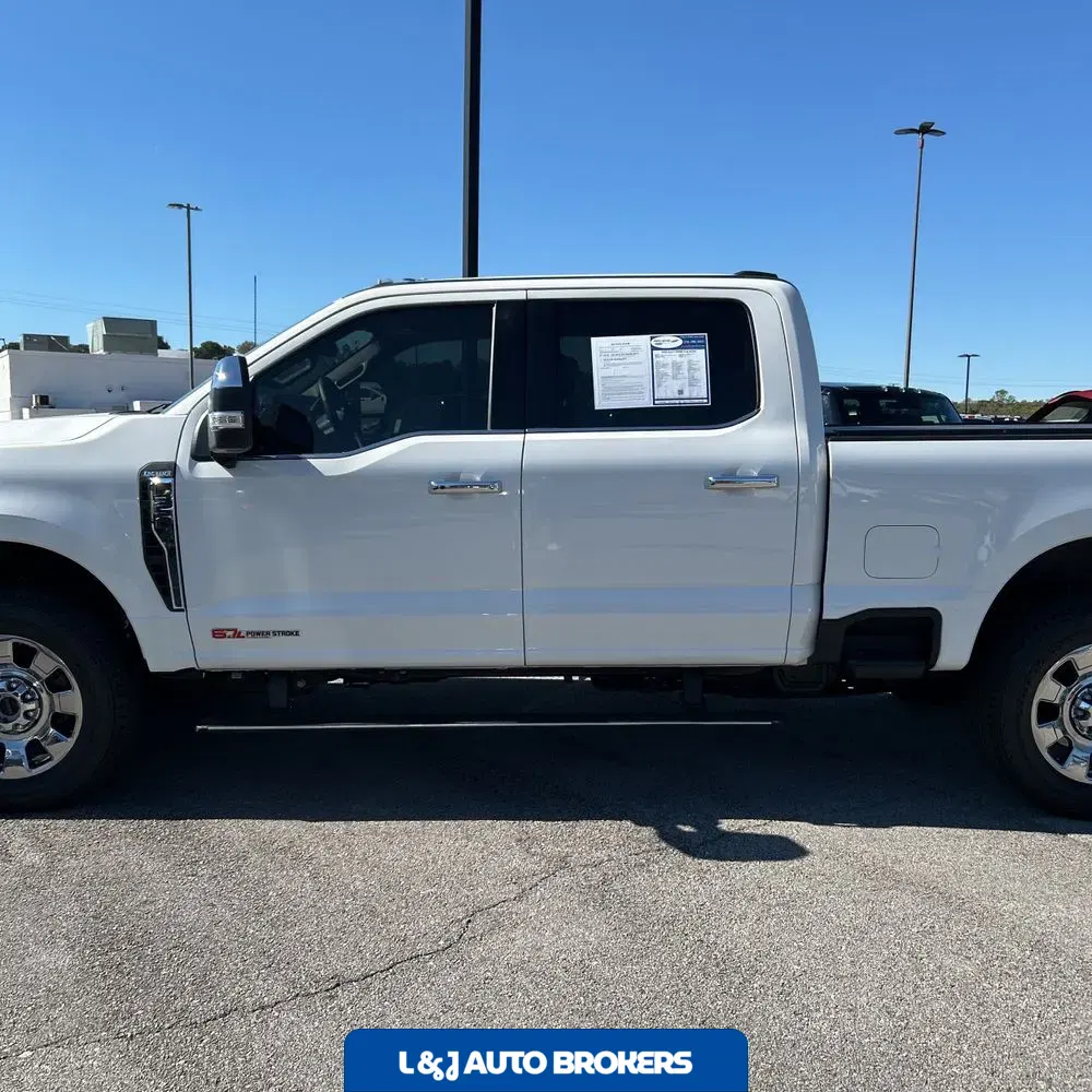 2025 Ford F-350 Super Duty King Ranch