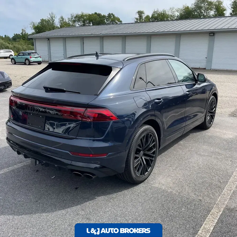 2024 Audi SQ8 Prestige