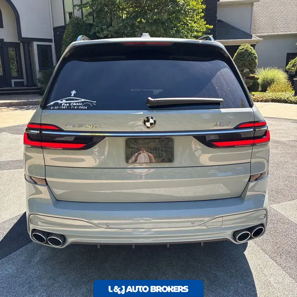 2024 BMW X7 Alpina XB7
